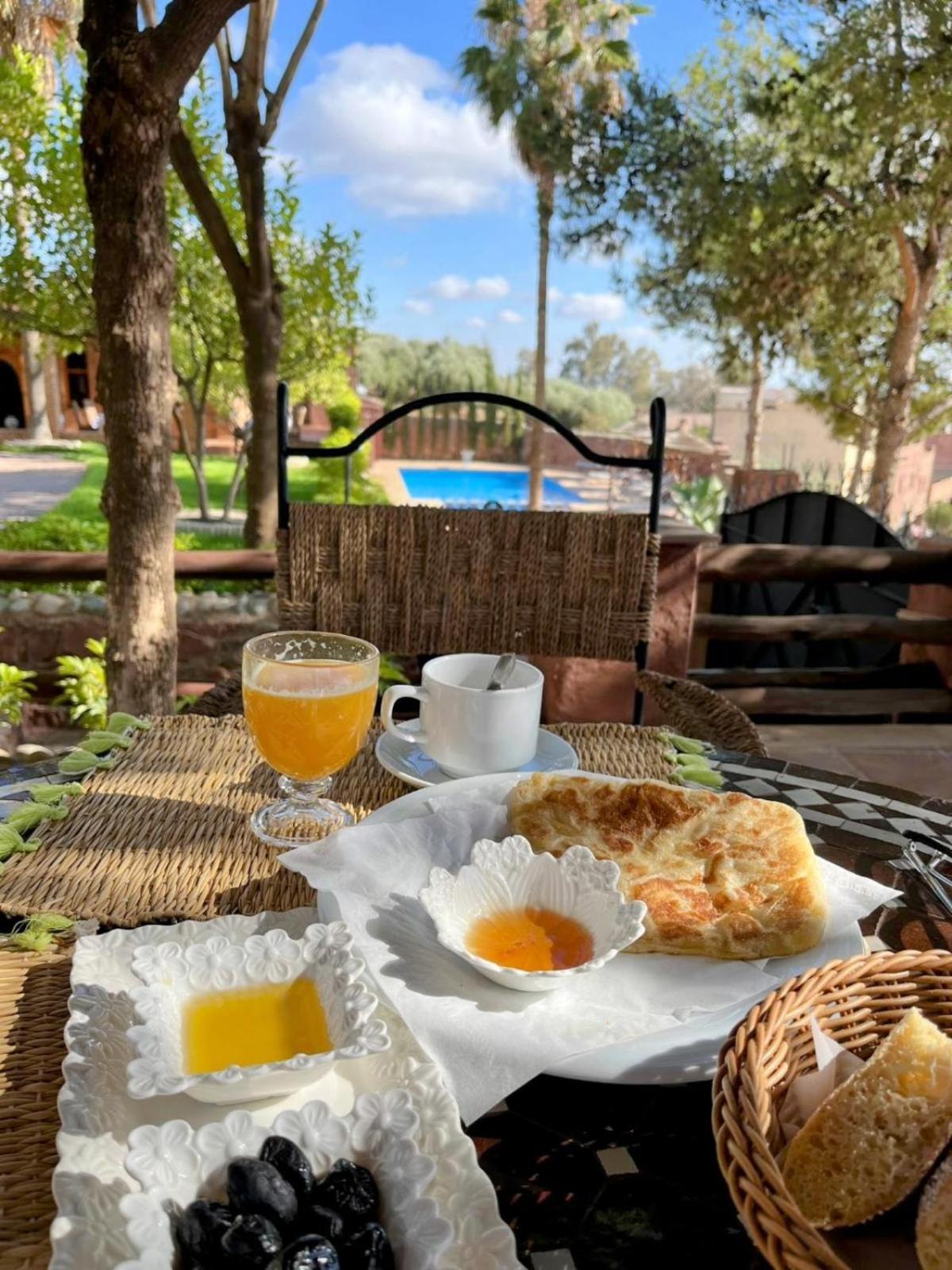 Chez Mamouchthka Bed & Breakfast Ourika Ngoại thất bức ảnh